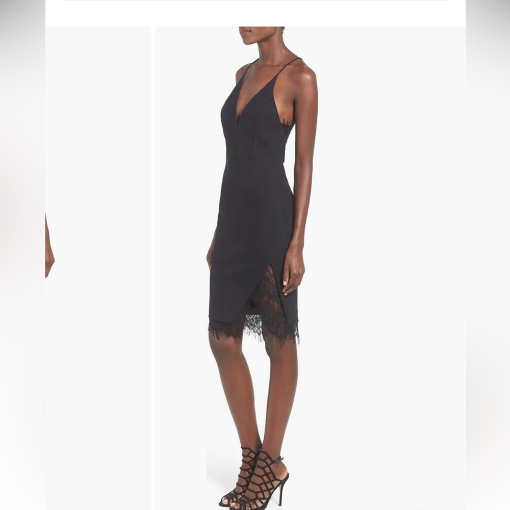 NWOT ASTR The Label Black Peeking Elegant Lace Trim Bodycon Dress size L stretch